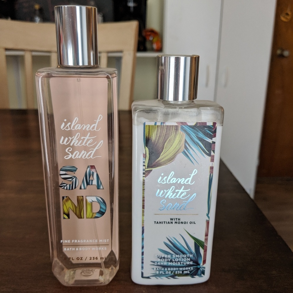 🏝️ Island white sand bath and body works bundle!